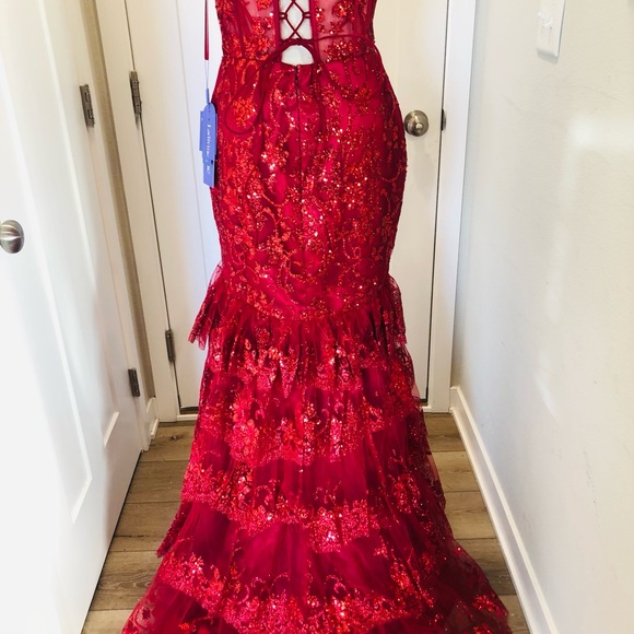 STRAPLESS LAYERED RUFFLE MERMAID DRESS - Picture 5 of 6